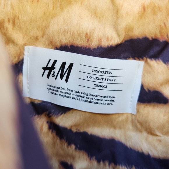 H&M Innovation Co-Exist Story Padded Recycled Nylon Tiger Stripe Skirt - Picture 6 of 10